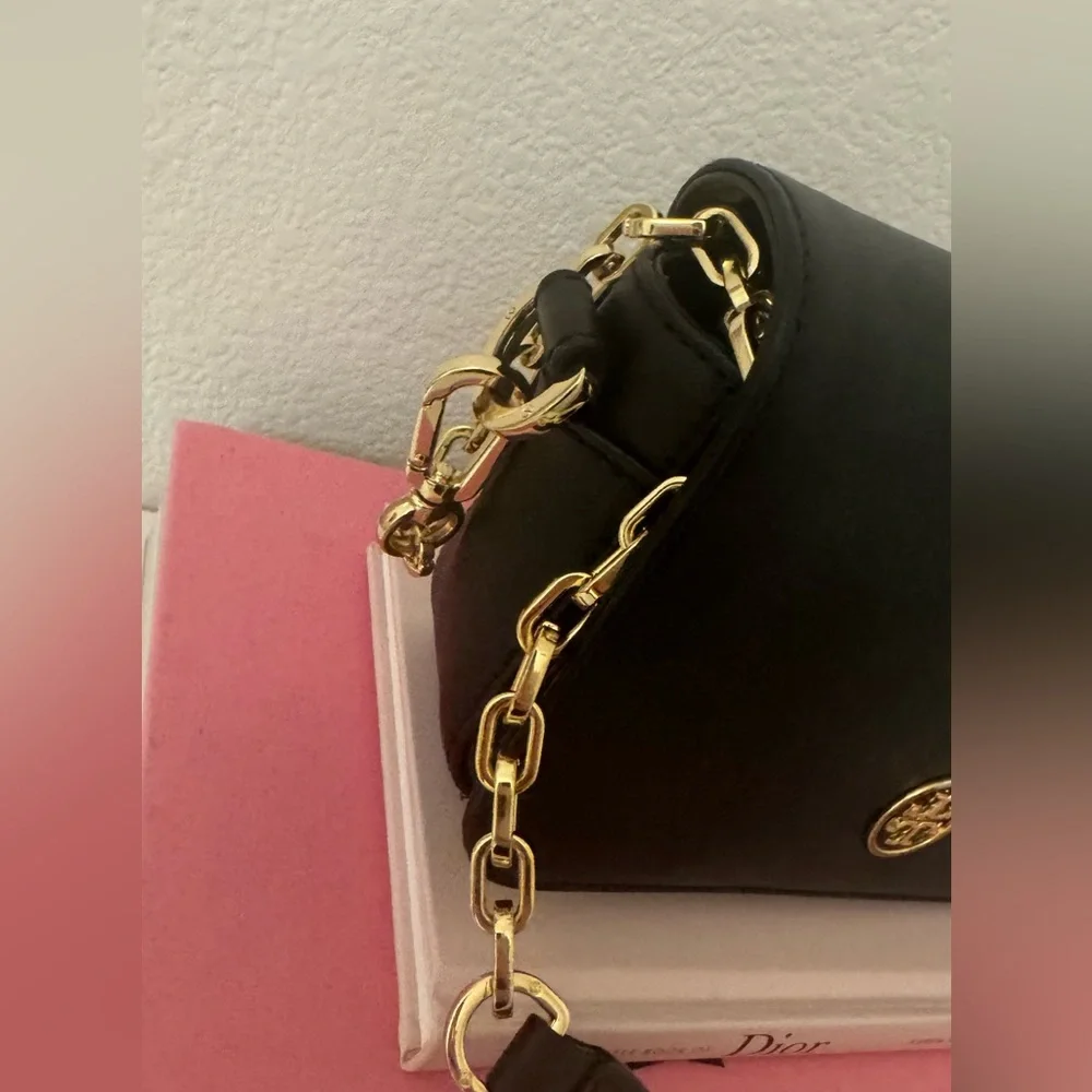 Tory Burch Robinson Black and Gold Chain Mini Saffiano Leather CrossBody Bag - Picture 4 of 14